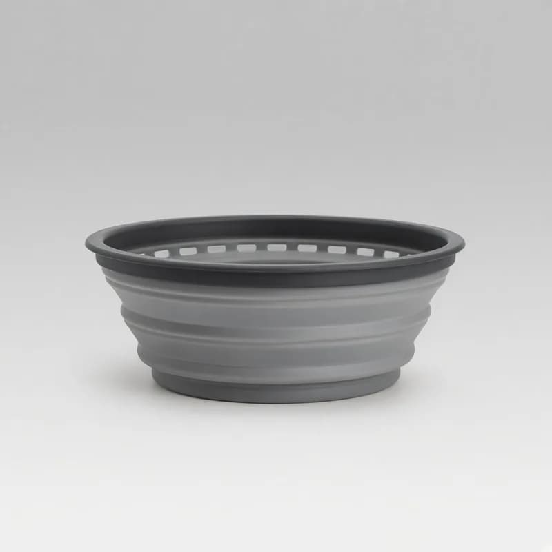 Reference photo of a silicone folding colander with a rigid rim, shown open